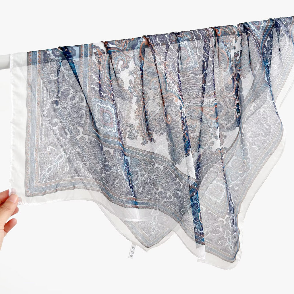 Echarpe en soie polyvalente respirante pour femmes