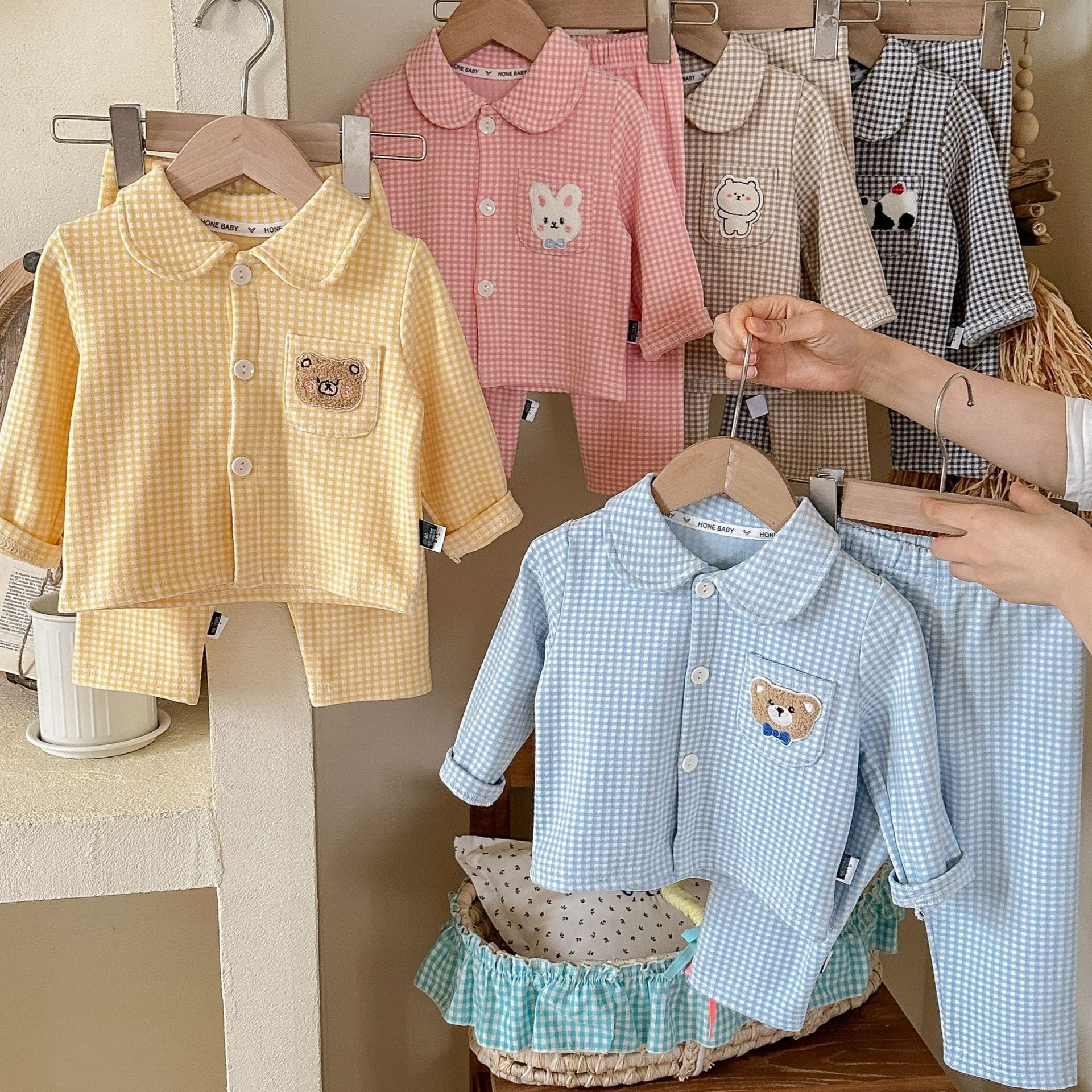 Jeu de deux pièces de vêtements de maison brossé pour garçons