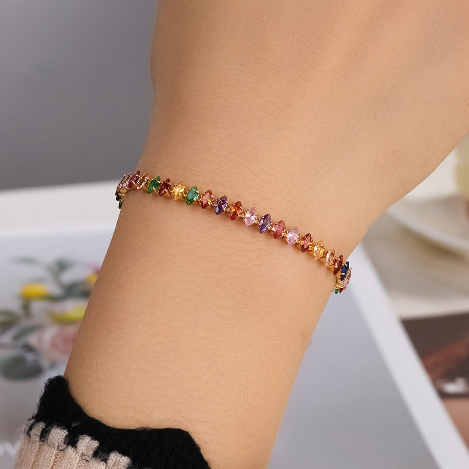 Femmes Rainbow Triangular Cubic Zirconia Bracelet de tennis