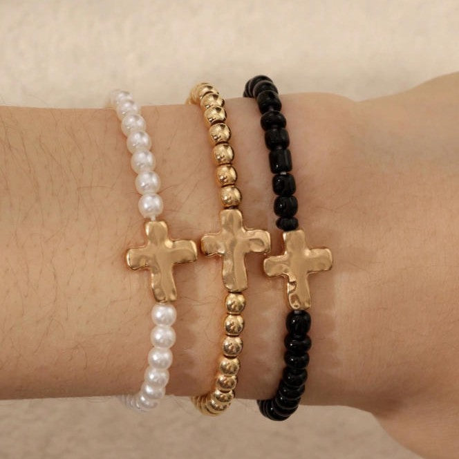Style de plage Handmade Perle Stretch Cross and Heart Charm Bracelet Set