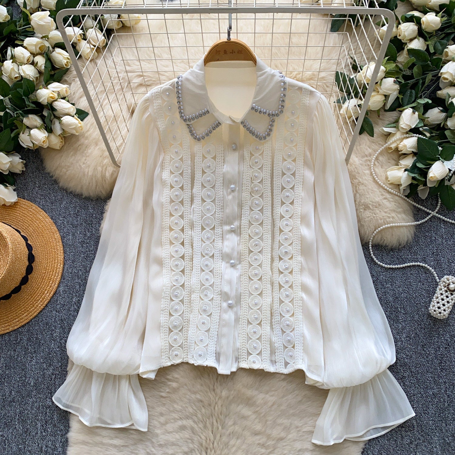 Blouse perlée douce et respirante de style français