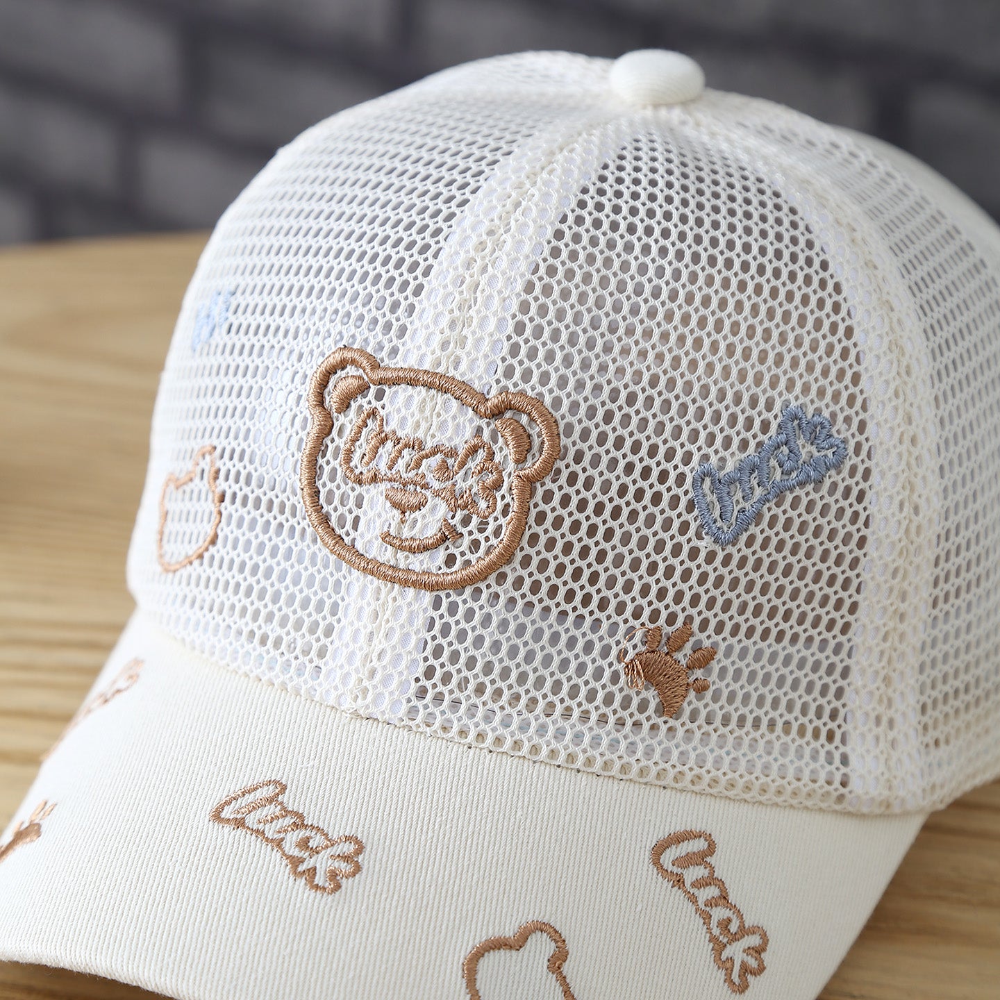 Ours de chance brodé pour enfants Respirant All-netted Brimless Outdoor Sunshade Baseball