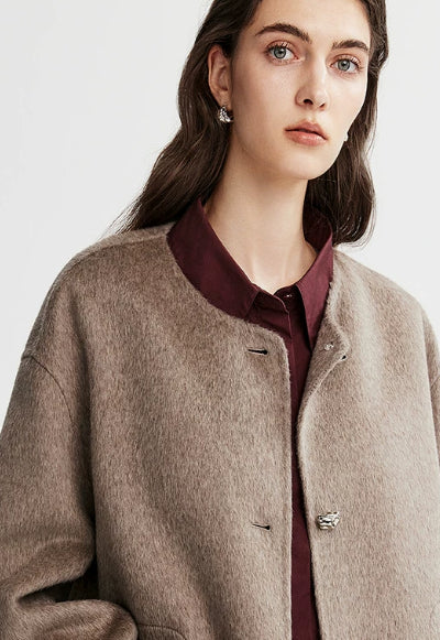 Manteau de laine à col d'équipage court en cachemire