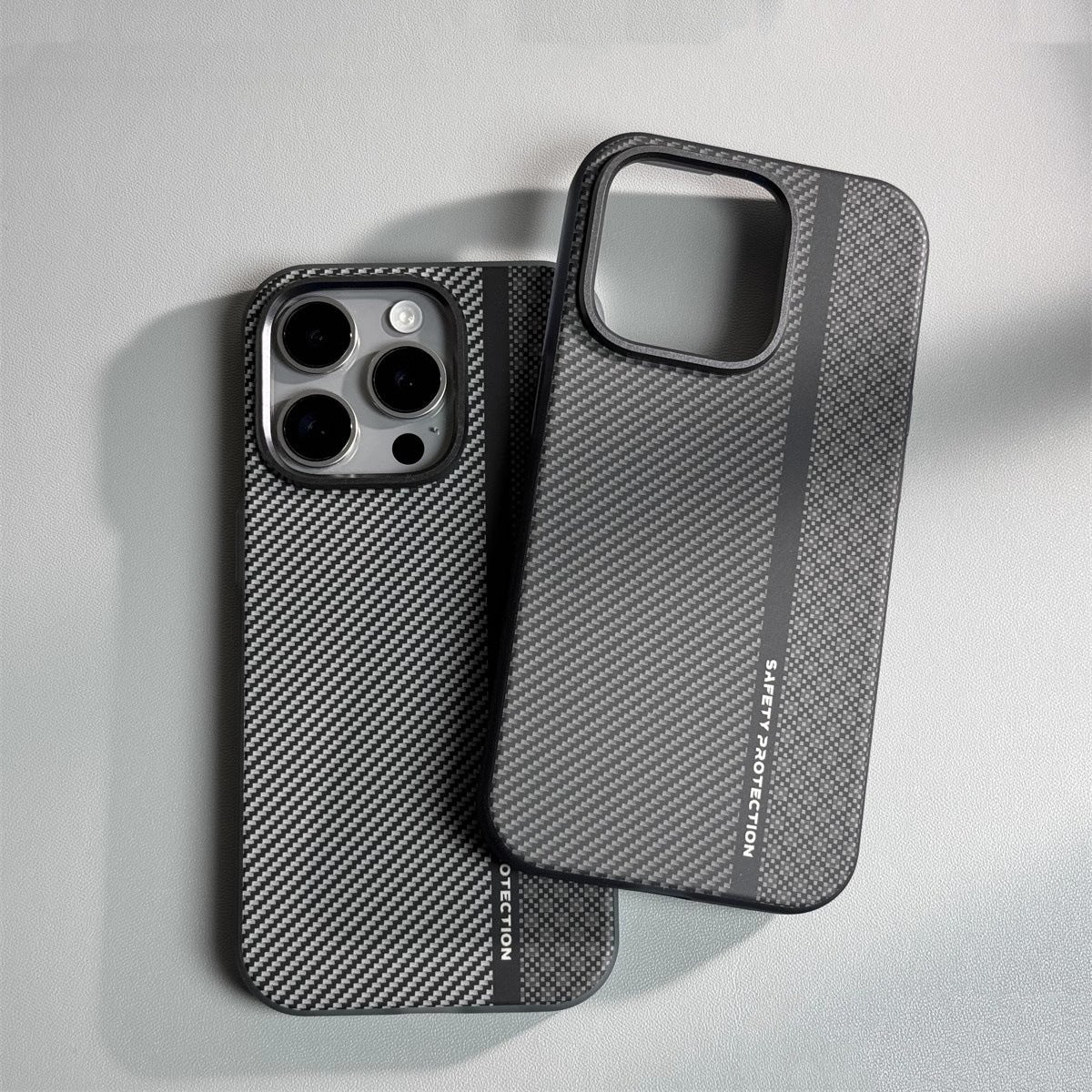 Couverture de protection anti-dérapante pour téléphone portable en fibre de carbone