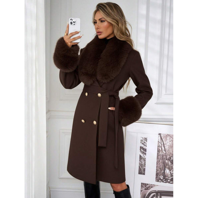 Élégant manteau de tranchée à deux seins avec une ceinture de cravate