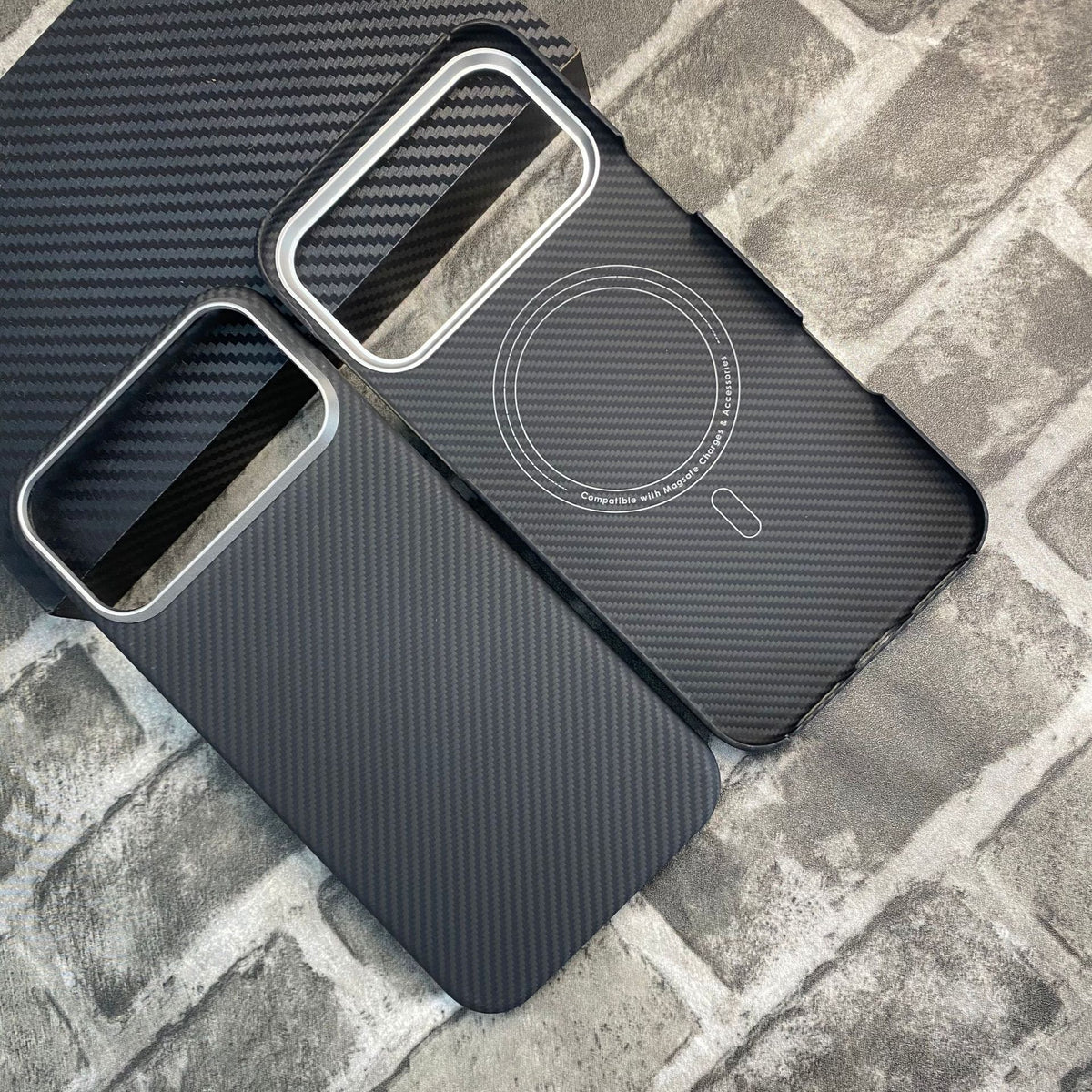 Magnetic Compatible Kevlar Carbon Fiber Phone Protective Cover