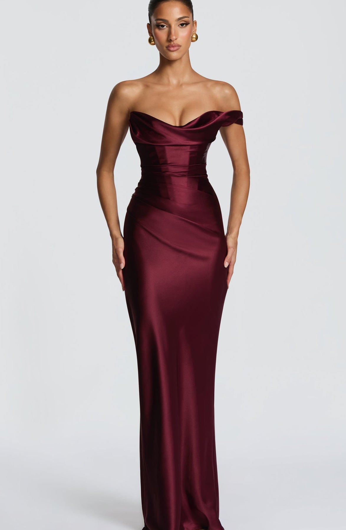 Robe longue à cisaillement mince sans épaule