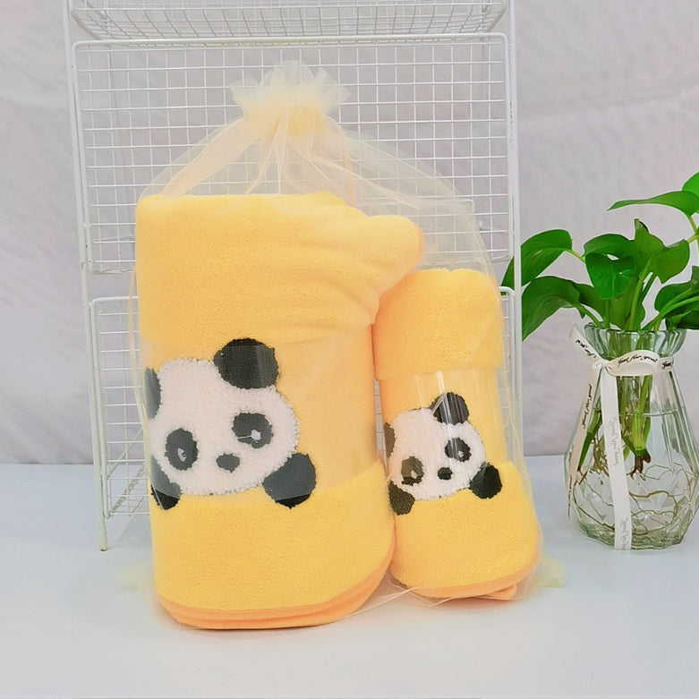 Coral Velvet Panda Broderie couvre doux et absorbant