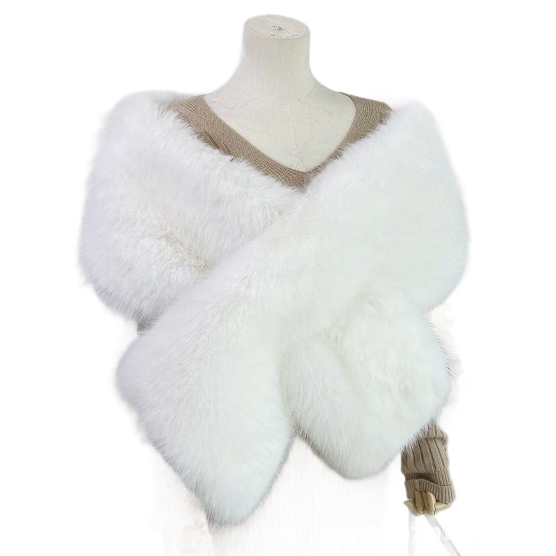 Clou de luxe léger en peluche polyvalente pour femmes
