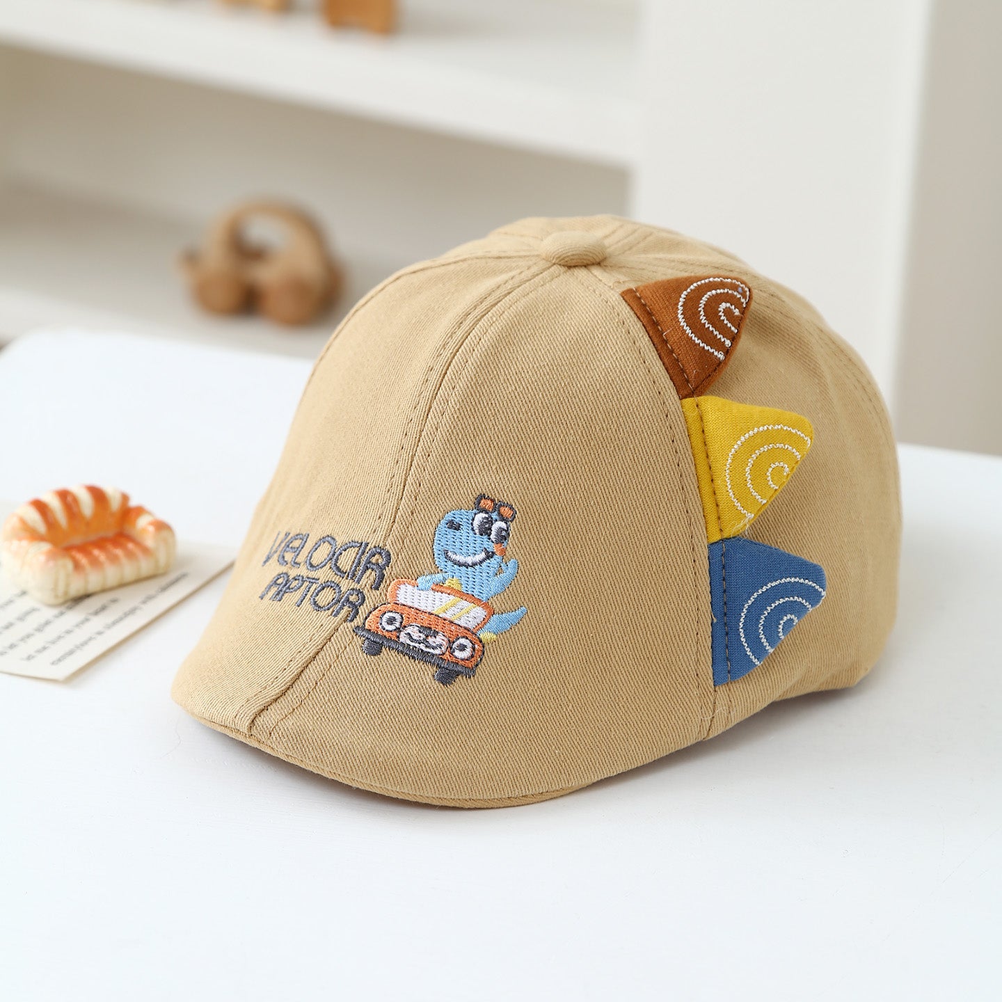 Chapeau brodé de dessin animé multi-lettres avec oreilles réglables
