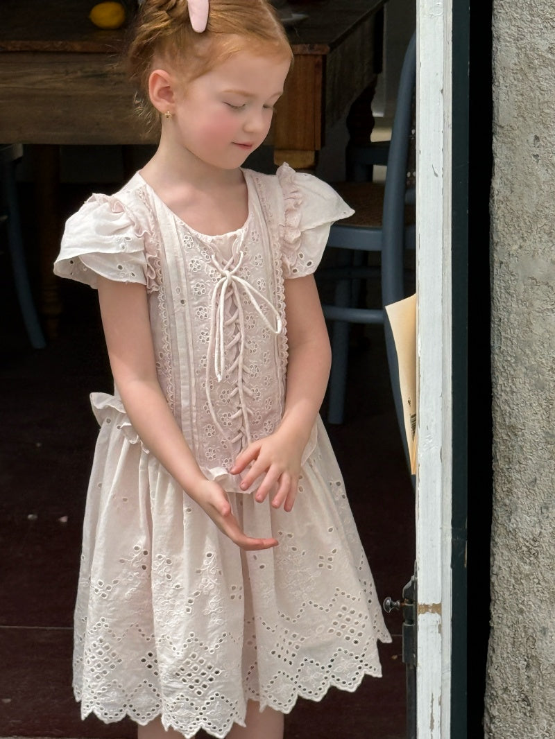 Robe en Pure Cotton Bubble Brodée Robe Hollow