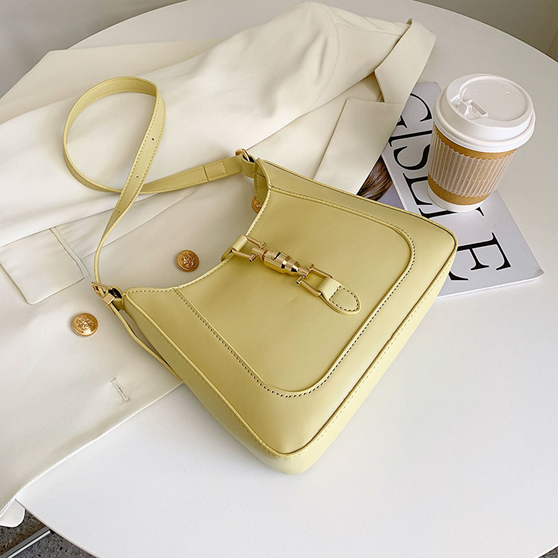 Sac texturé de style occidental en forme de baguette