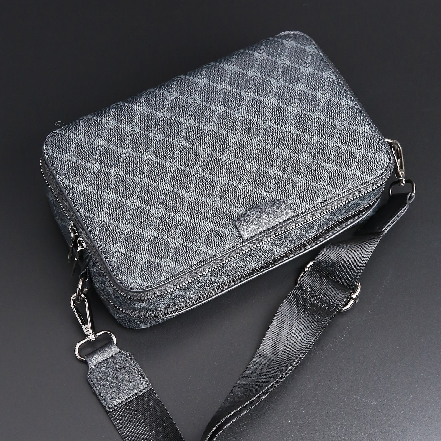 Carré de style Street Small Crossbody