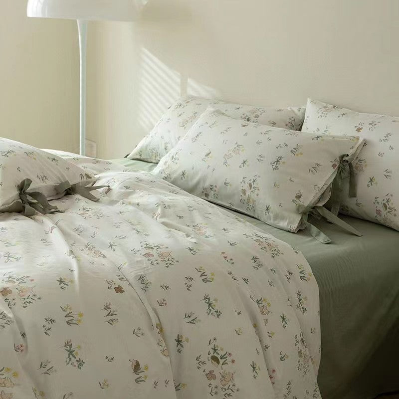 Ensemble de literie à quatre pièces en coton floral rétro nu