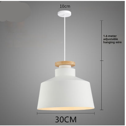 Chandelier en fer brut de style nordique