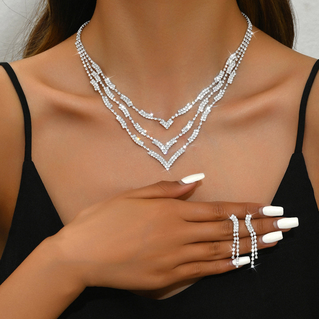 Chaîne de griffes de Strass de style européen et américain à coupe en V multi-layer