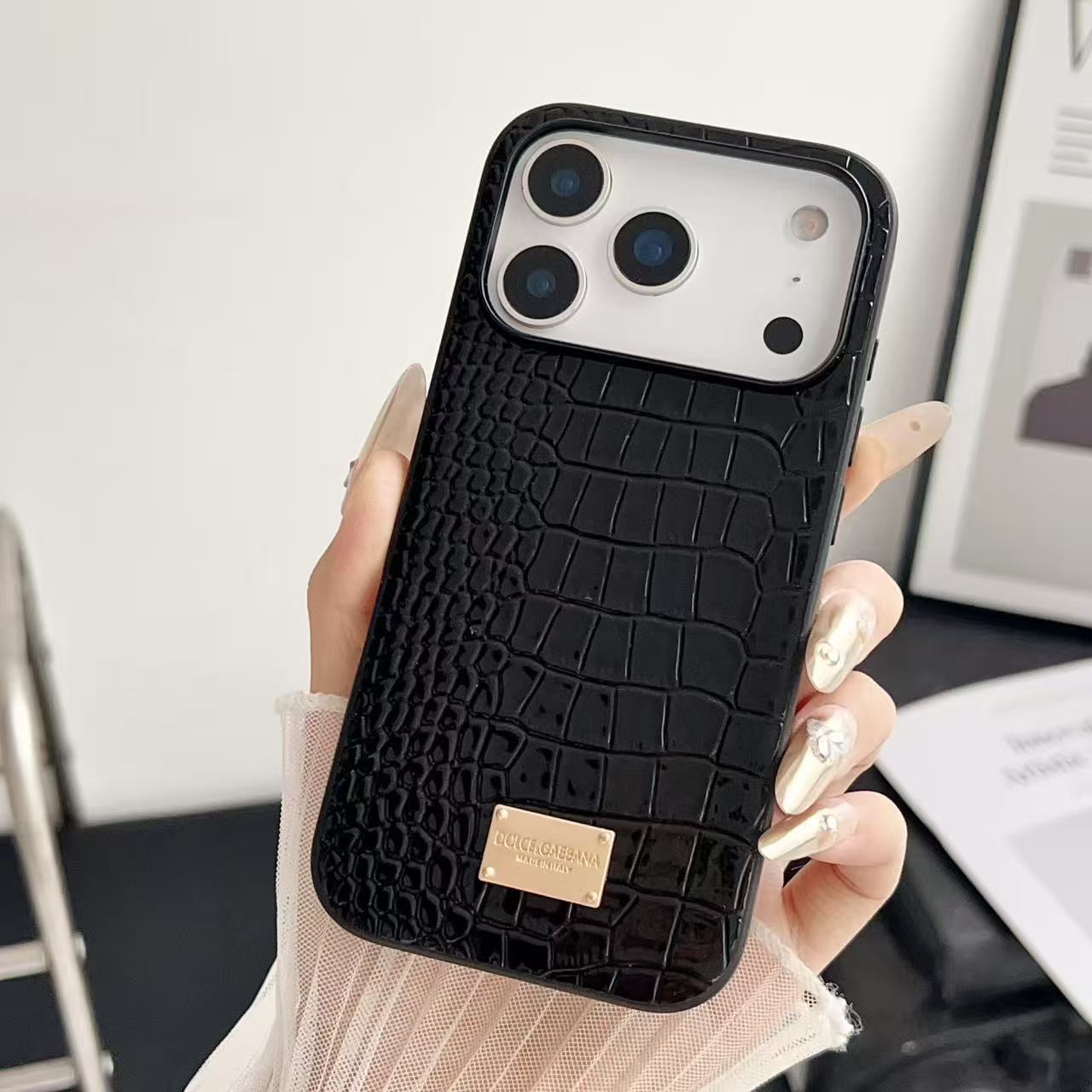 Cas de téléphone à snakeskin moulé par injection