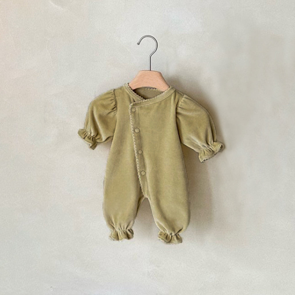 Romper en une seule pièce de style long avec une seule rangée de snaps pour bébés