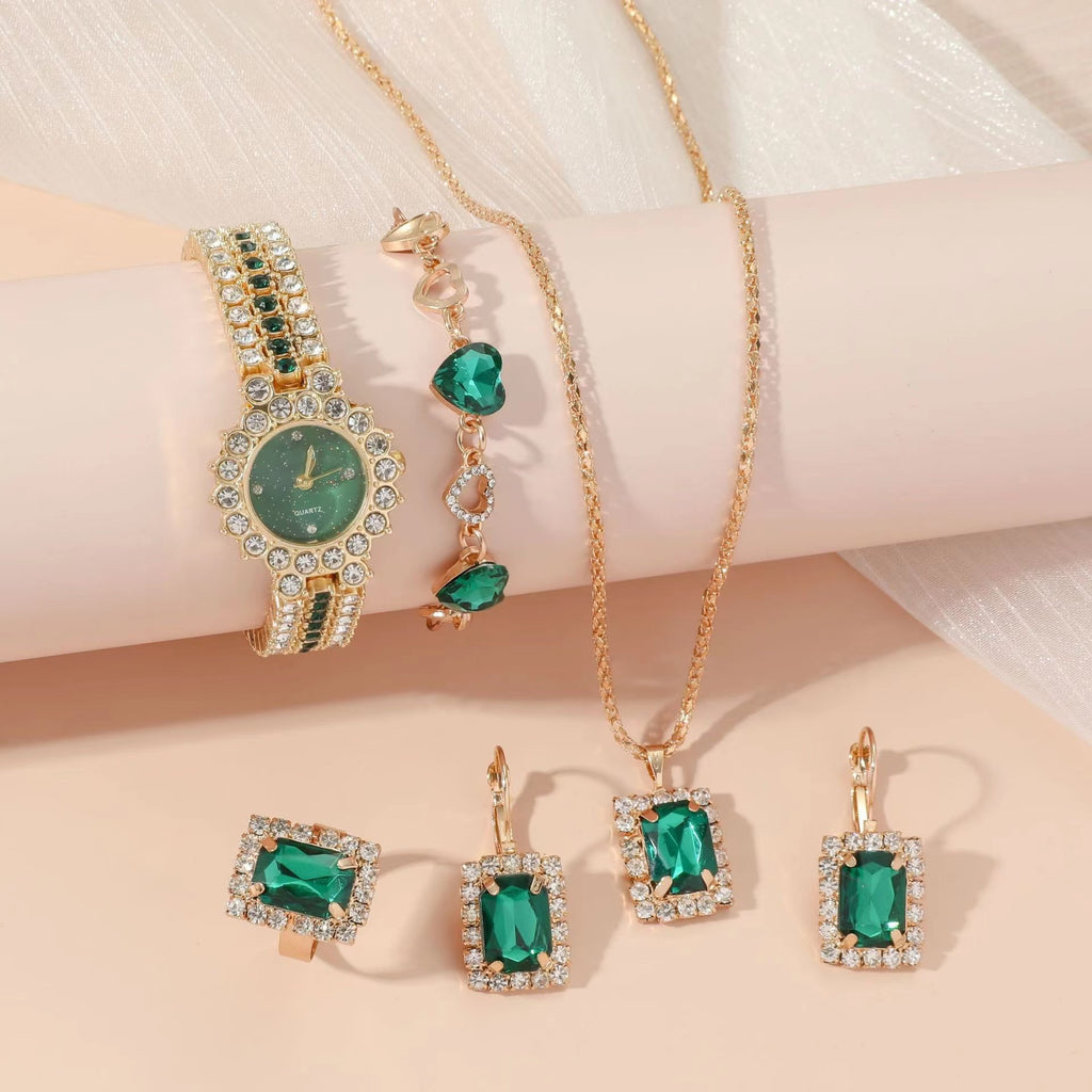 Popular Small Green Watch Ceinture en acier pour femmes Montres Quartz Bague Cadeau Set en boîte Cinq pièces S