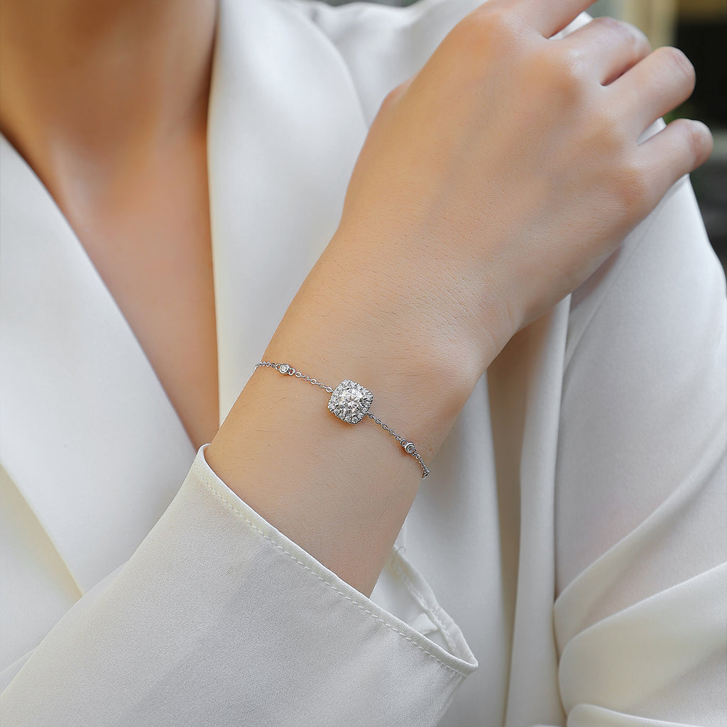 S925 Argent 2.2g 1ct Bracelet en halo moissanite