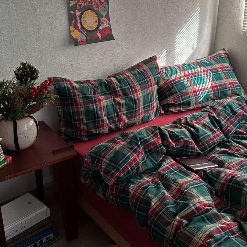 Ins Nordic Simple Plaid Christmas Cotton Yarn-dyed Cotton Four-piece Set