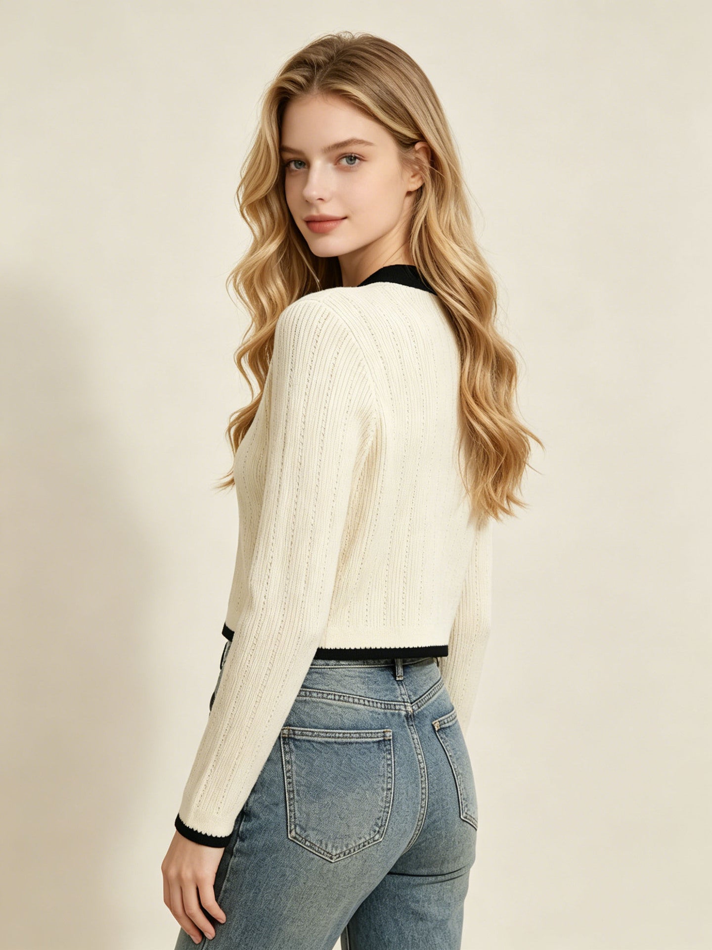 Source usine printemps et automne couleur de verrouillage tricoté Cardigan Style Hollow Vertical Str