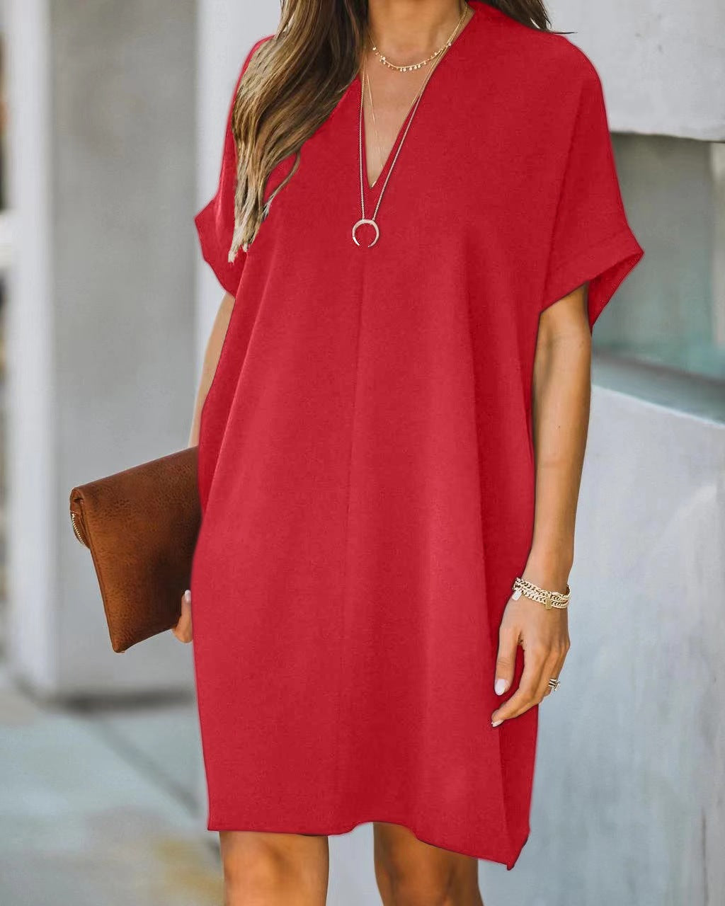 Robe de décoration à manches courtes en col V-n occasionnel