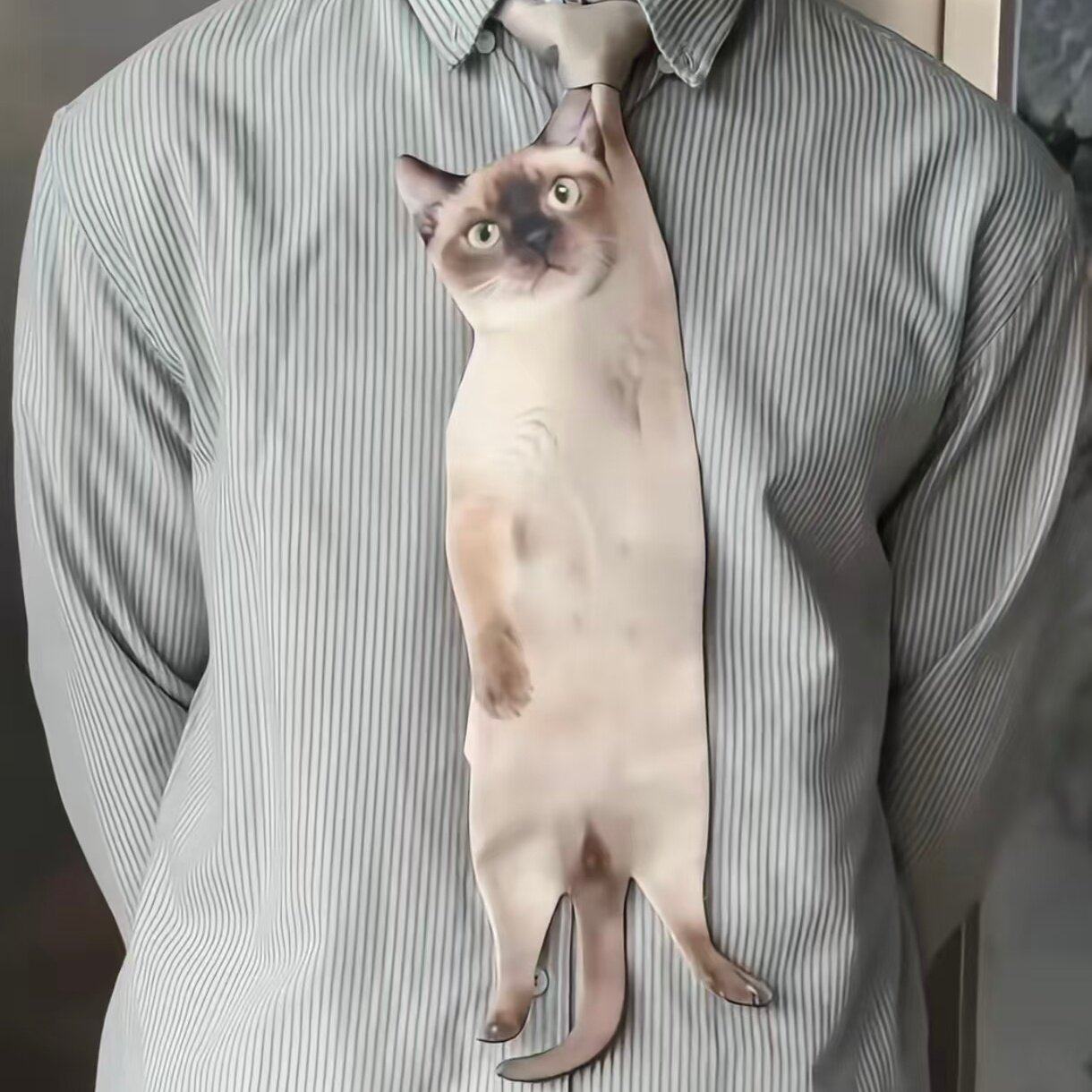 Collier de chemise imprimé sans vie mais lovable avec cravate de chat