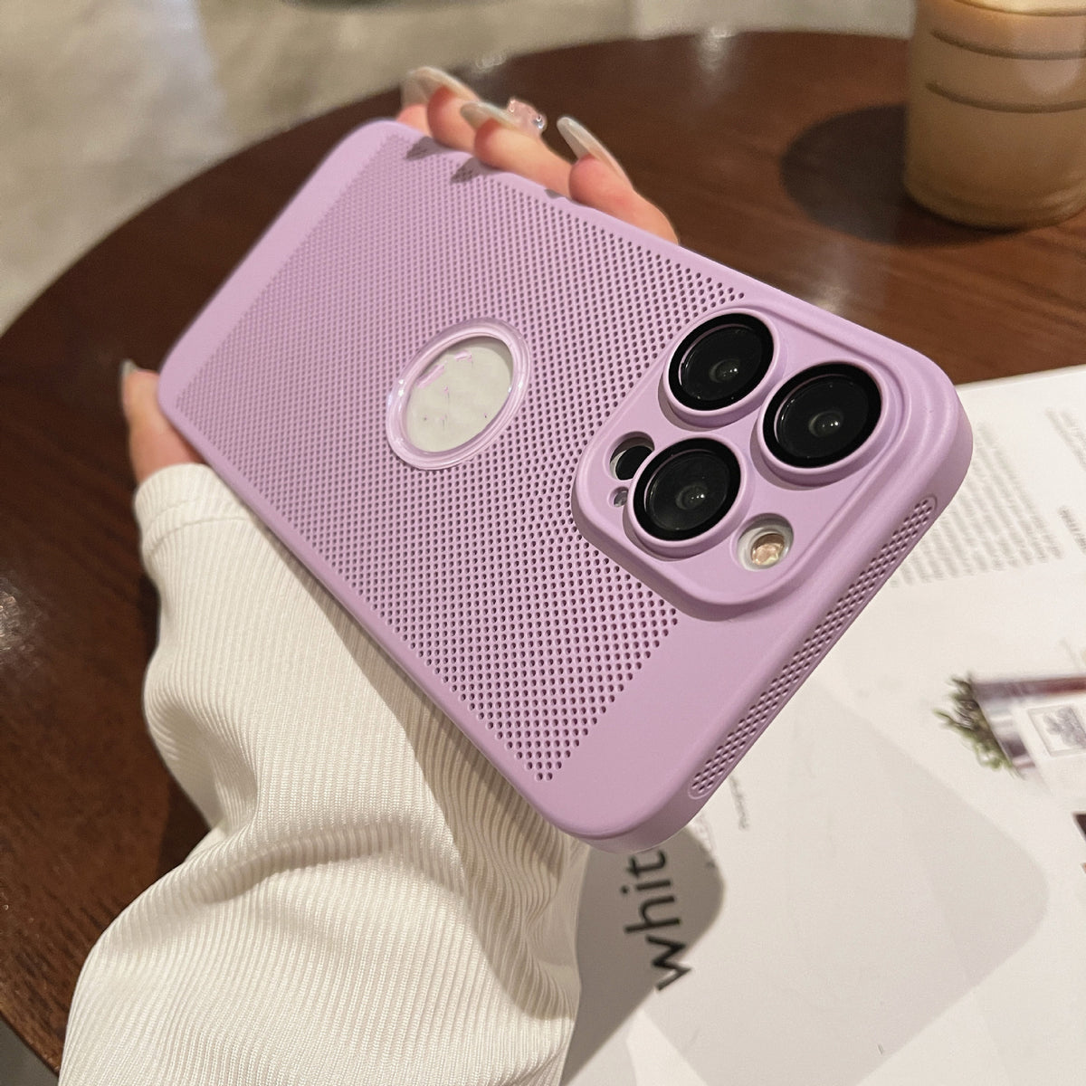 Cas Creative Hollowed Out et Labeled Phone