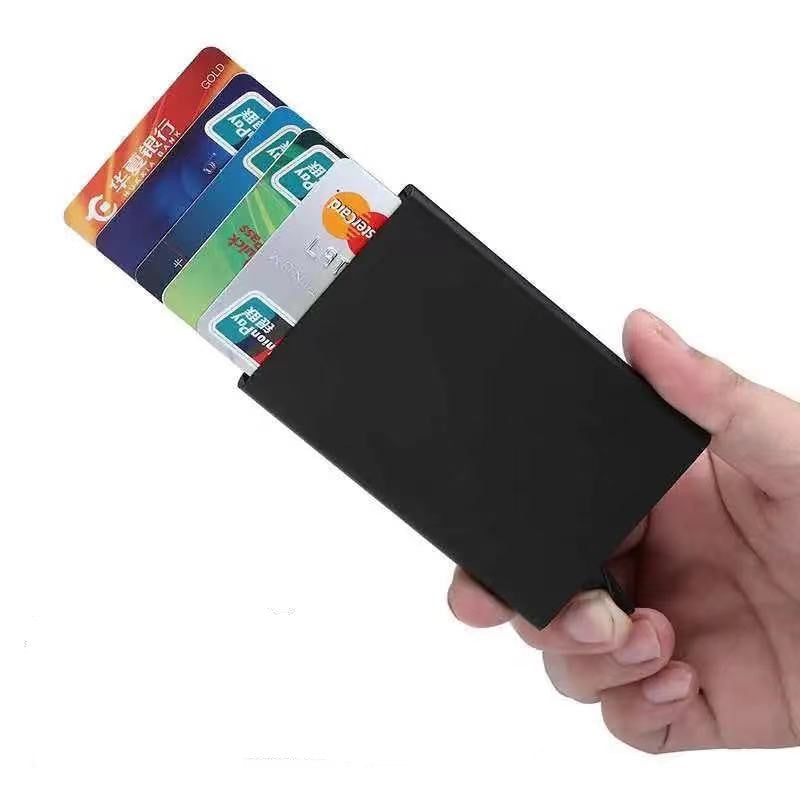 Boîte à cartes automatique en aluminium