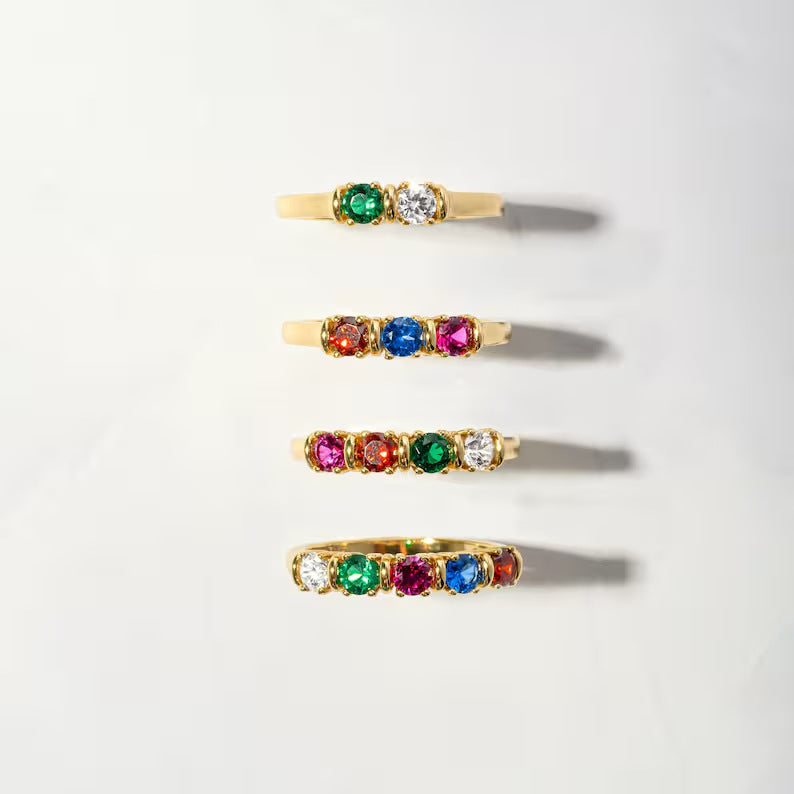 Anneau de Zircon à la mode et tendance