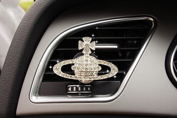Caricature Fragrance Car intérieur Parfum Aromathérapie Fournitures de voiture féminine