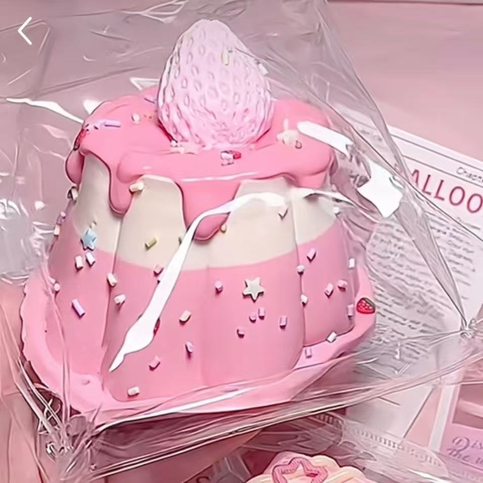 Grand pudding aux fraises crémeuses Silicone Stress-Relief Toy