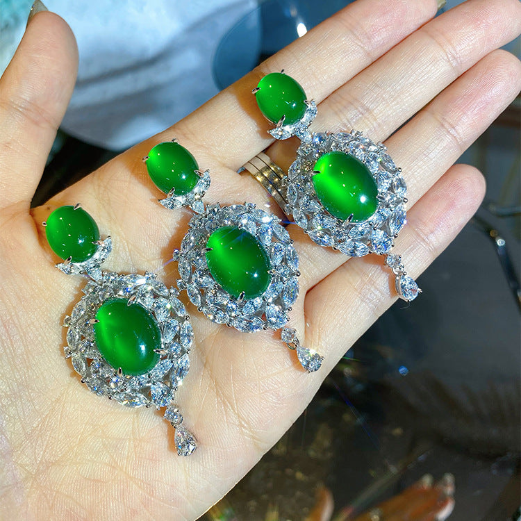 Tempérament Haute Glace Vert Chalcédoine Chaine Clavicule Industrie lourde Plein diamant Zircon In