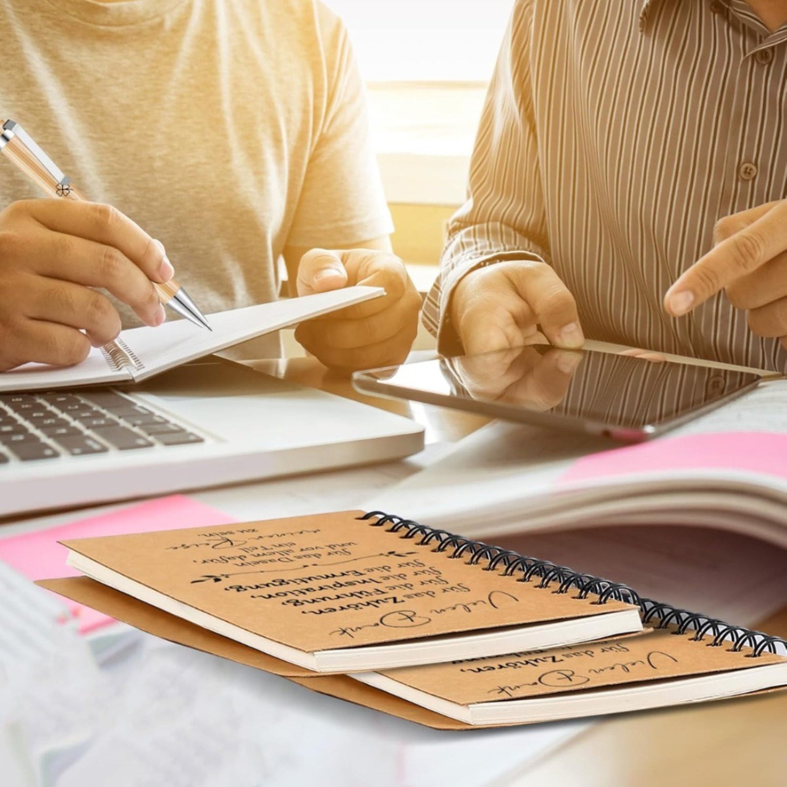 Ensemble de cadeaux pour les enseignants préscolaires: comprend 6 crayons en bois et 6 cahiers de notes—A Pratique Tha