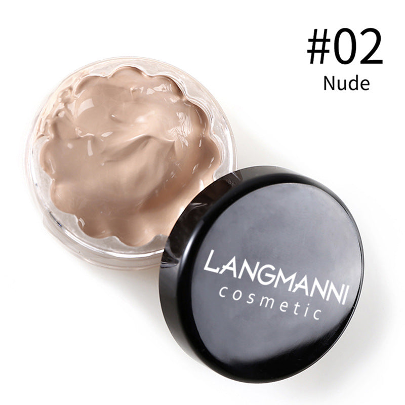 Fondation dans 12 nuances disponibles pour le maquillage