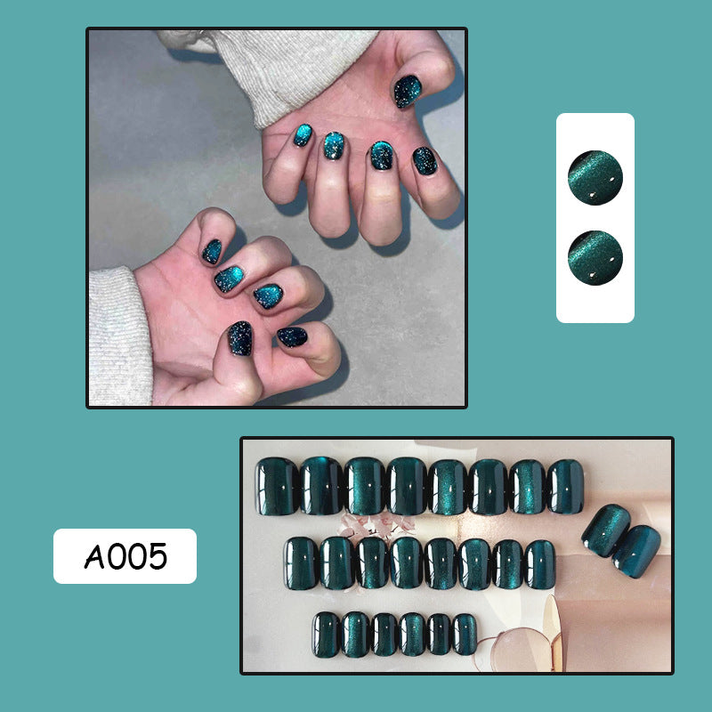 Série d'oeil de chat porter des ongles d'été