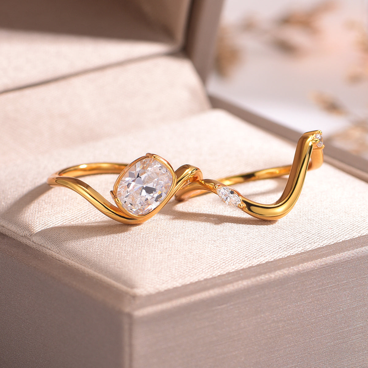 S925 Argent plaqué or 2ct Coussin Moissanite Ensemble de mariage 6x8mm D Couleur VVS1 Wave Wrap Des