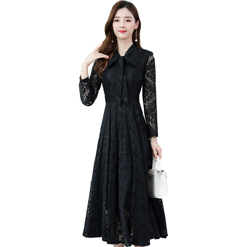 Robe de dentelle à manches longues pour femmes