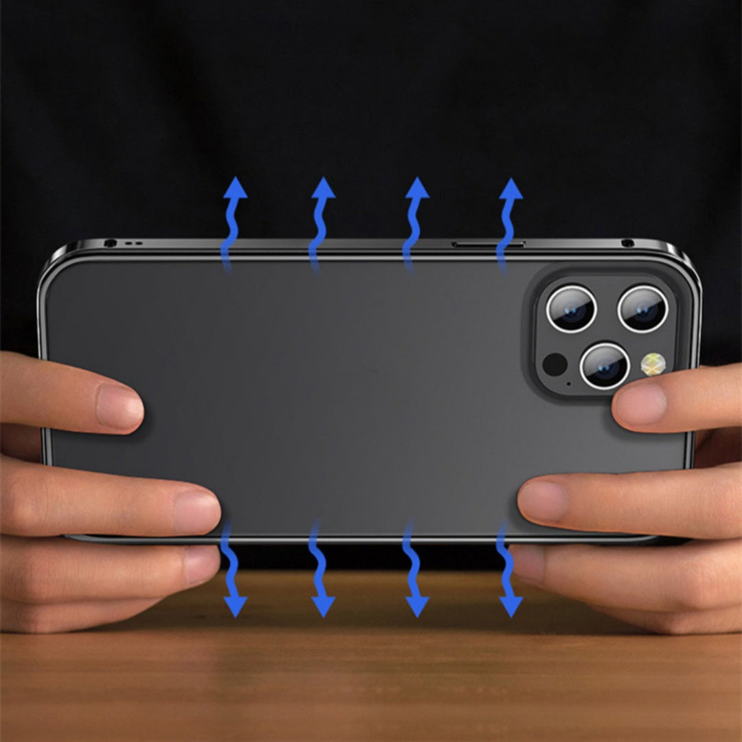 Boîtier de téléphone à cadre métallique