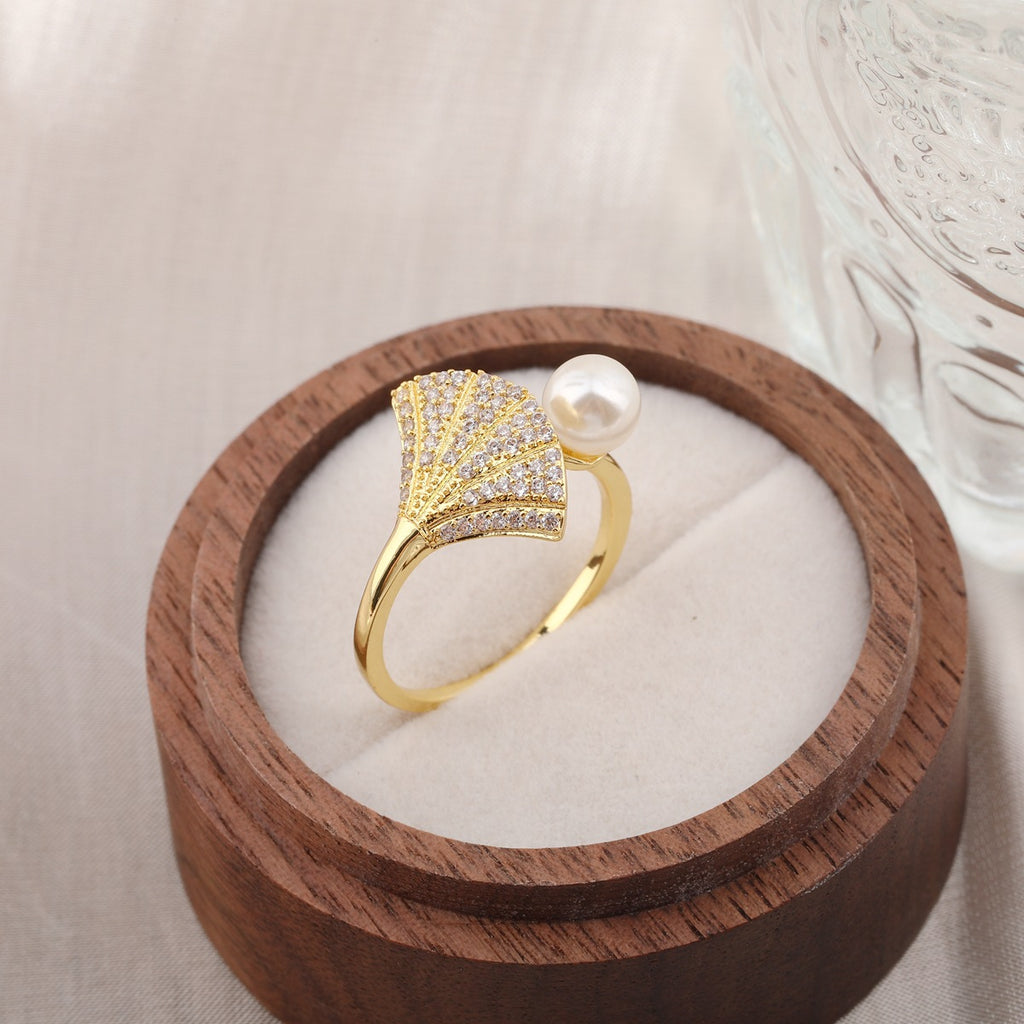 European And American Hot-Selling Fashionable and Unique Water Drop Zircon Anneaux pour femmes