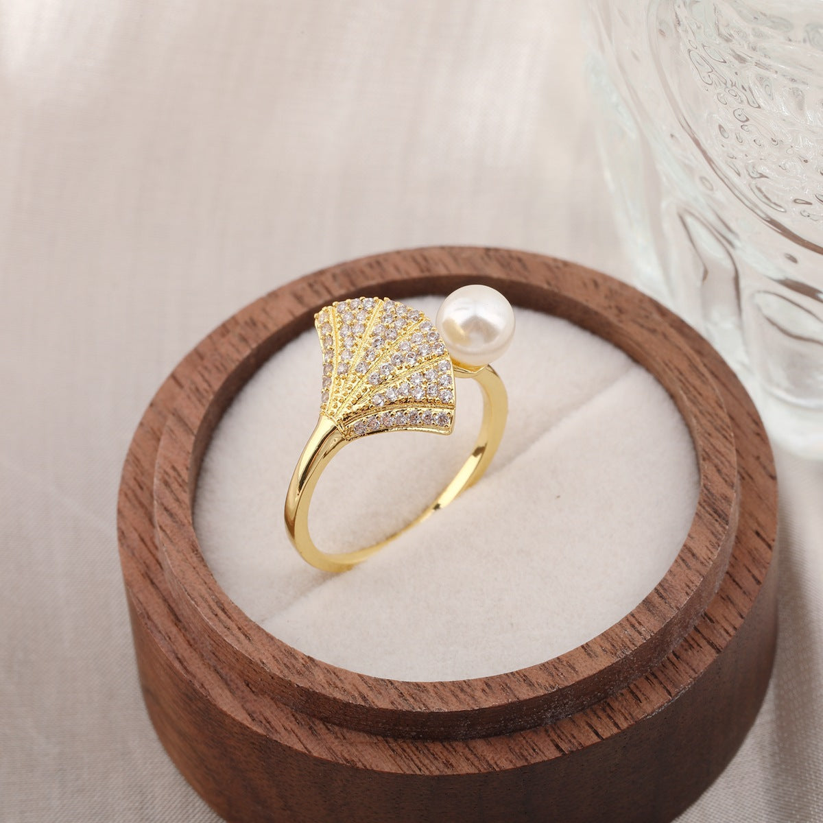 European And American Hot-Selling Fashionable and Unique Water Drop Zircon Anneaux pour femmes