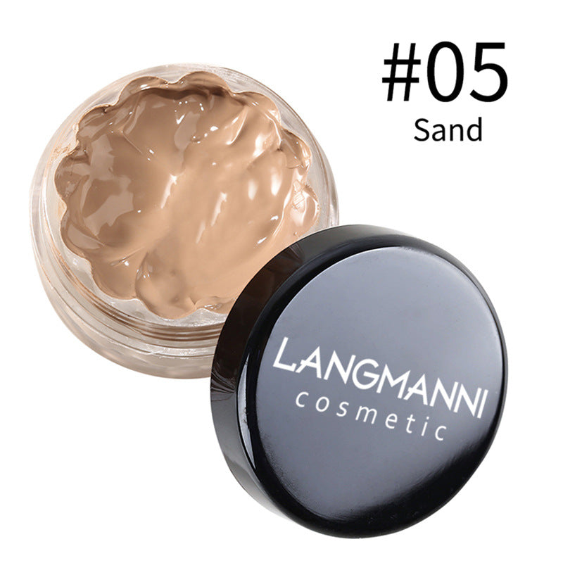 Fondation dans 12 nuances disponibles pour le maquillage