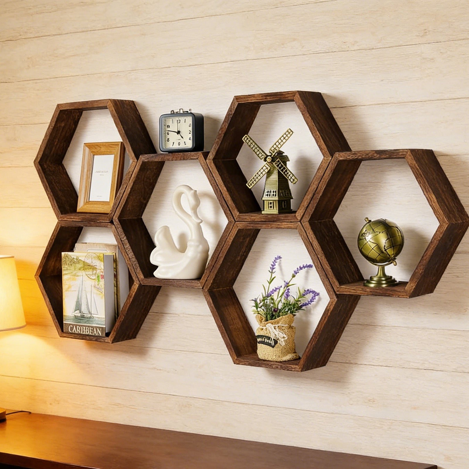 Ensemble de plateau mural en bois d'hexagone