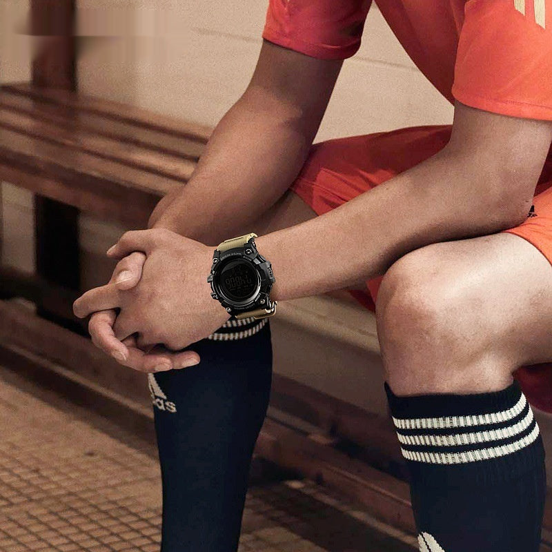 Montre électronique sport de plein air homme avec multi-fonction
