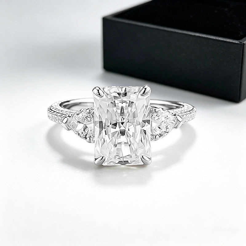 S925 Argent Long Rond Pointé-bottom 35-carat Moissanite Anneau de couleur D