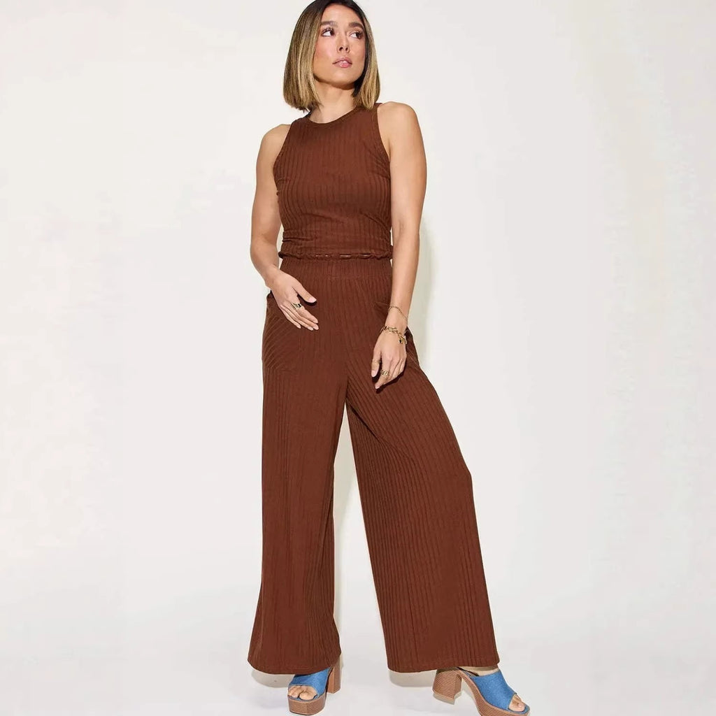 Veste sans manches à la mode et Pantalons à deux pièces en forme de col