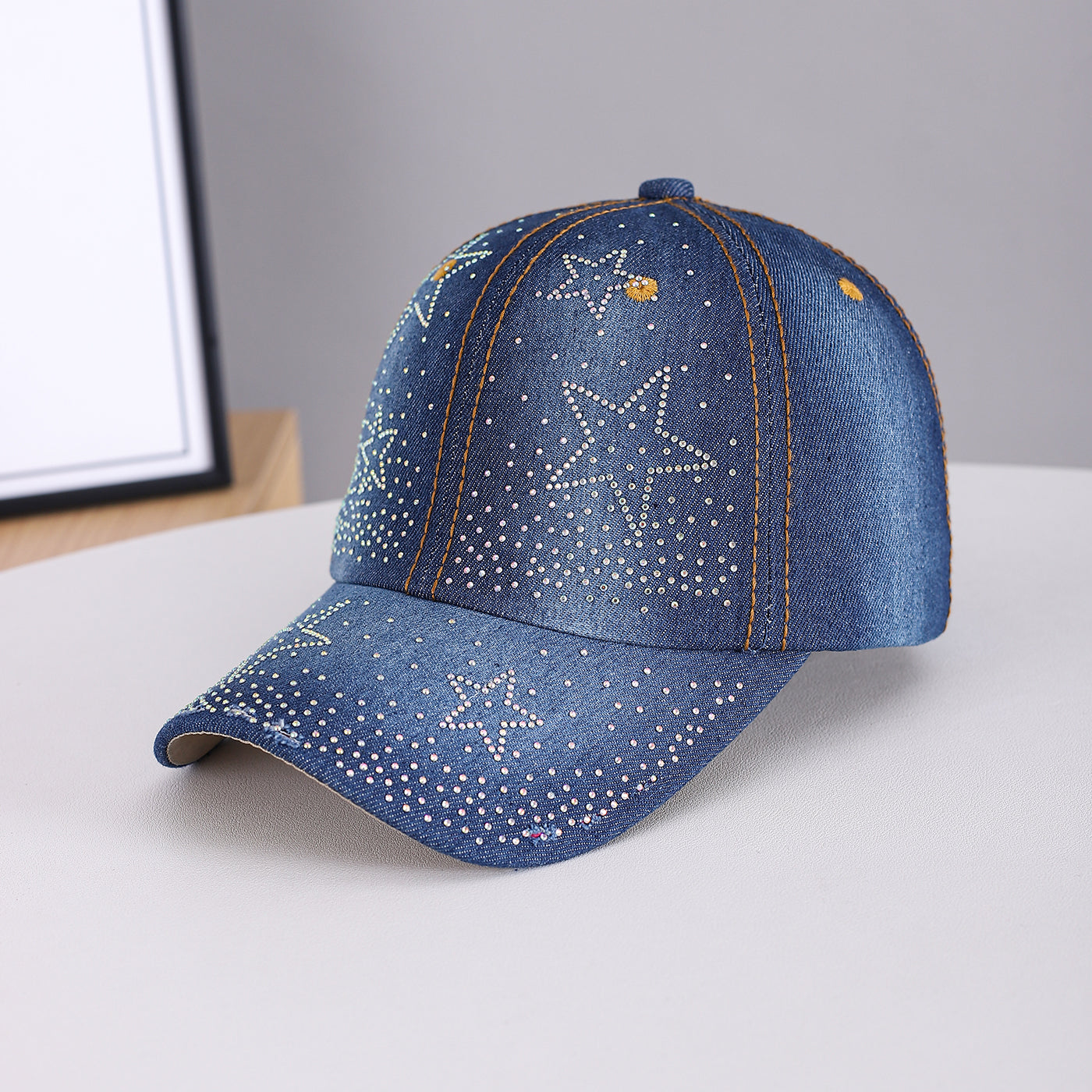 Le printemps et le style d'été de graduation Star-pattern Gradient Full-diamond Brimmed Water-was