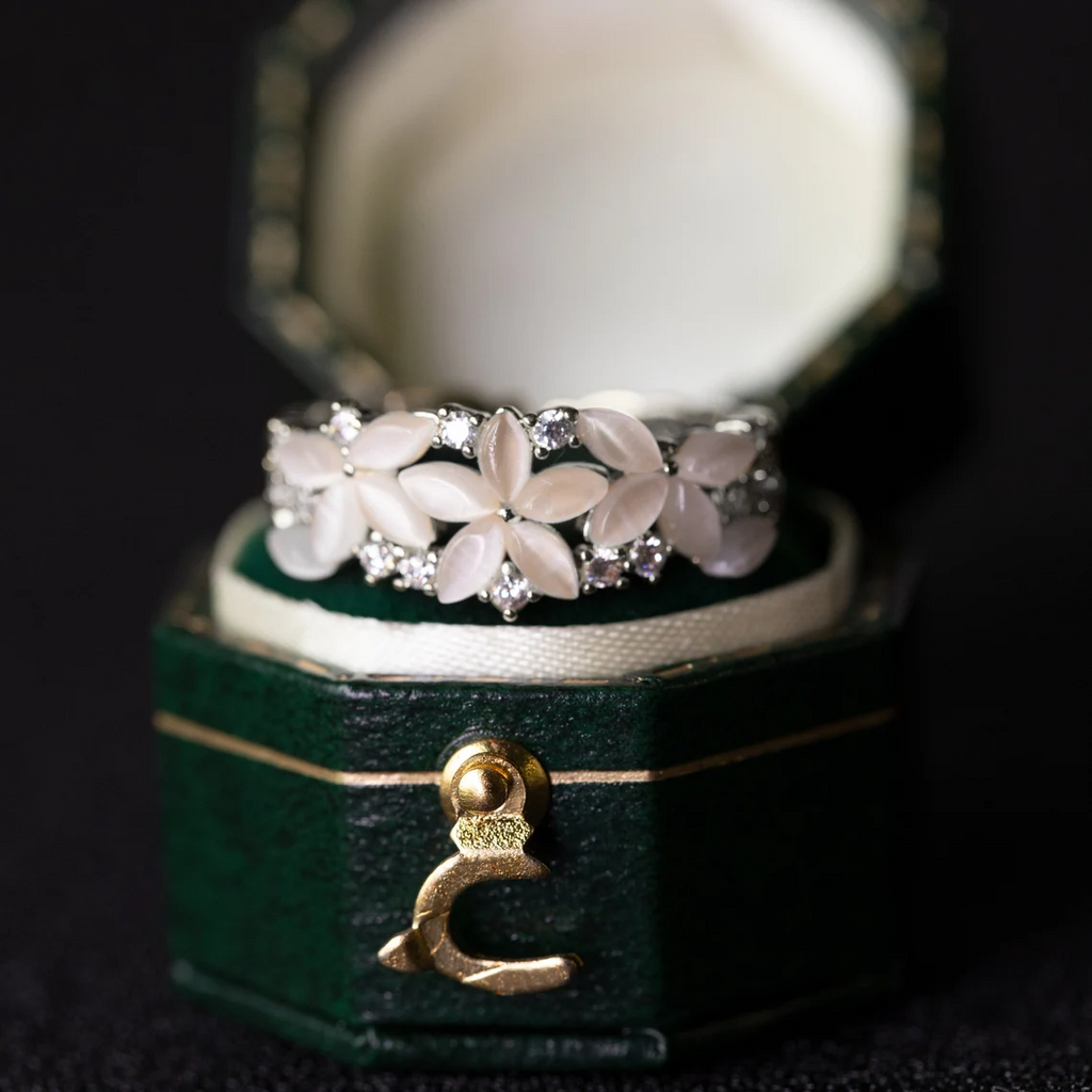 Bande florale de mariage pour les femmes Or 18K 14K S925 Silver Diamond Ring