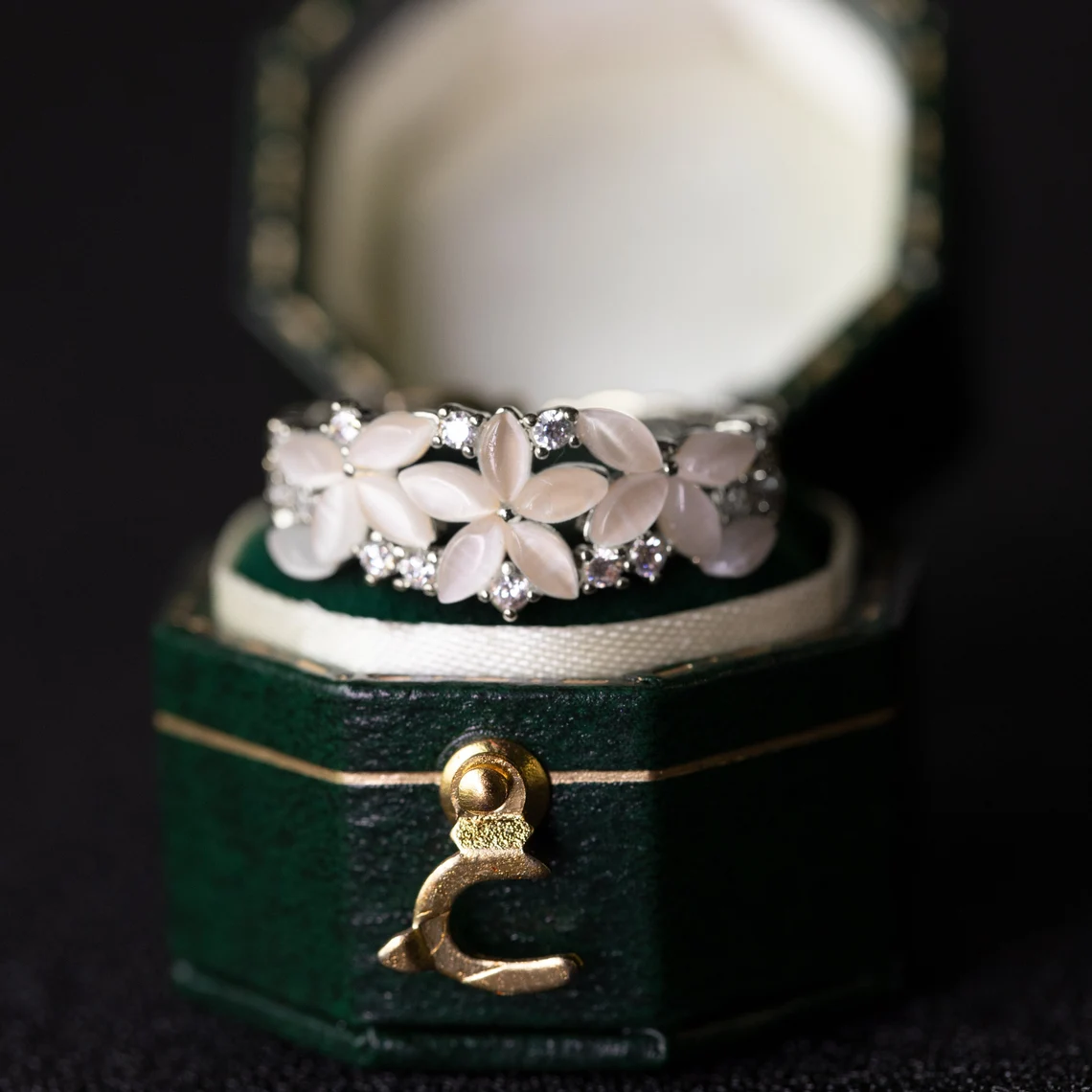 Bande florale de mariage pour les femmes Or 18K 14K S925 Silver Diamond Ring